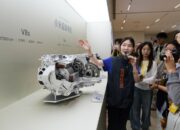 Melihat kecanggihan produksi mobil listrik Xiaomi di Beijing